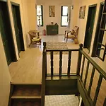 Garden Palace Boutique Hotel 2*