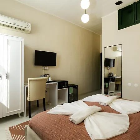 Garden Palace Boutique Hotel 2*