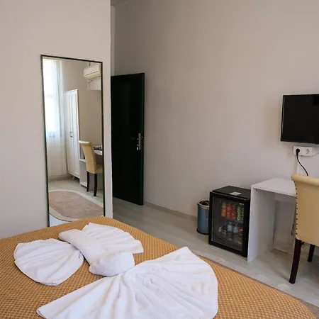 Garden Palace Boutique מלון 2*