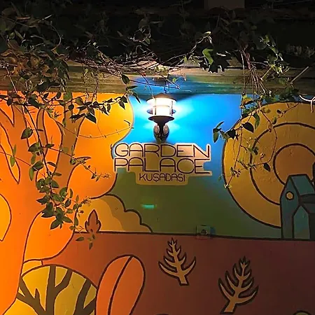 Garden Palace Boutique Hotel 2*