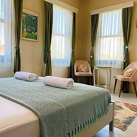 Garden Palace Boutique Hotel