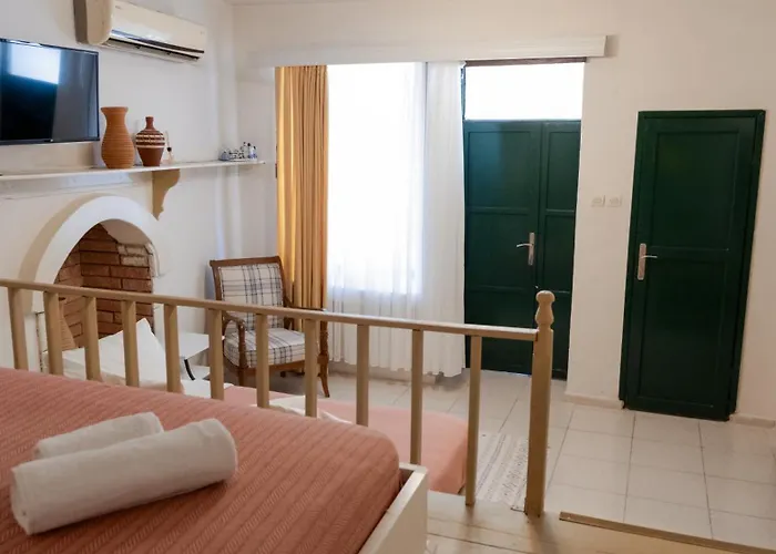 Garden Palace Boutique Hotel 2*