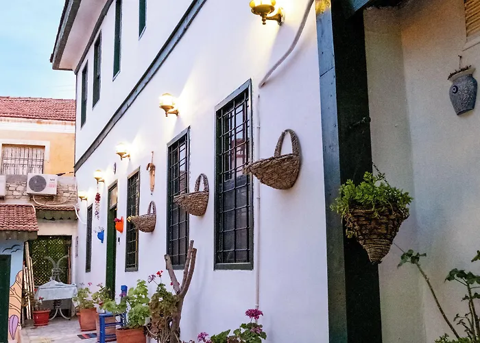 Garden Palace Boutique Hotel 2*