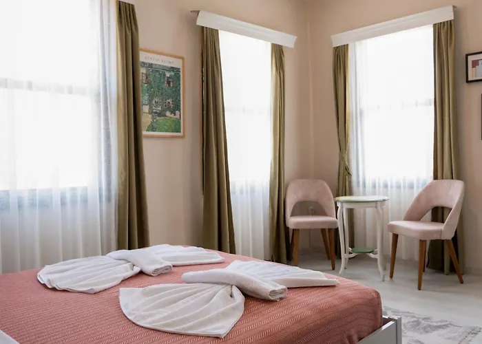 Garden Palace Boutique